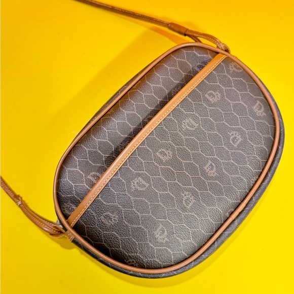 Dior Honey cube Gray and Tan Crossbody Bag - Picture 3 of 15